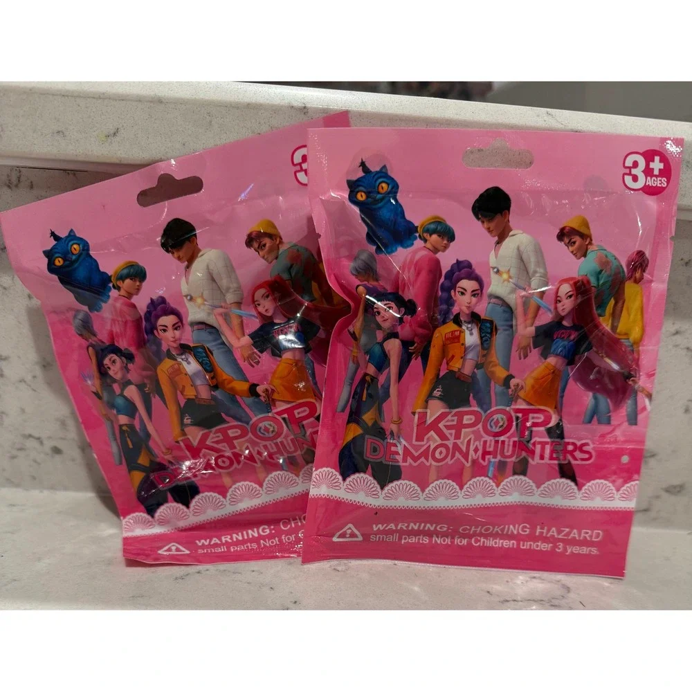 2 Kpop Demon Hunters Blind Bags Mystery Collectible Toy Kids Ages‎ 3+